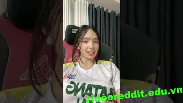 jiji bold , jiji play viral video , jiji plays scandal